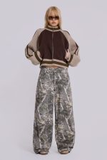 Woodland Camo Colossus Baggy Jeans - Image 5