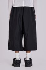 Black Vapor 3/4 Shorts - Image 6