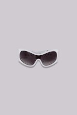 Alva Sunglasses in White - Image 12